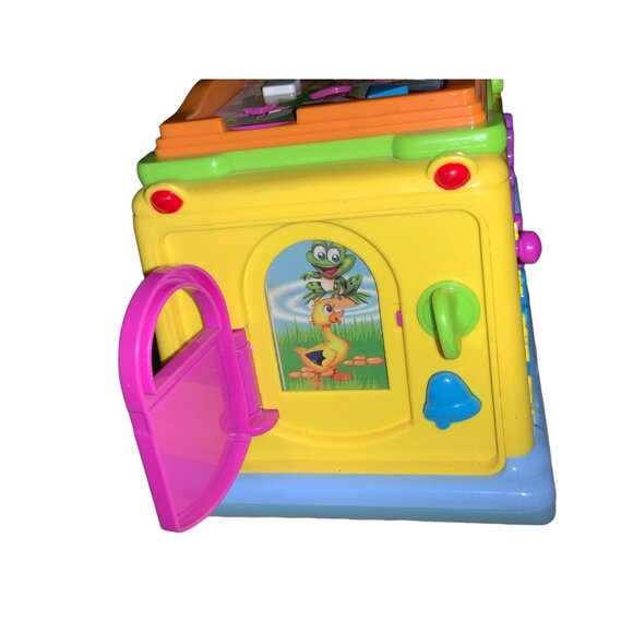 HuiLe Interactive Bump and Go Learning School Bus #796 - Picture 6 of 12